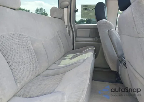 2000 Chevrolet Silverado 1500 Ls из США, поврежденный, VIN 1GCEK19T2YE414351